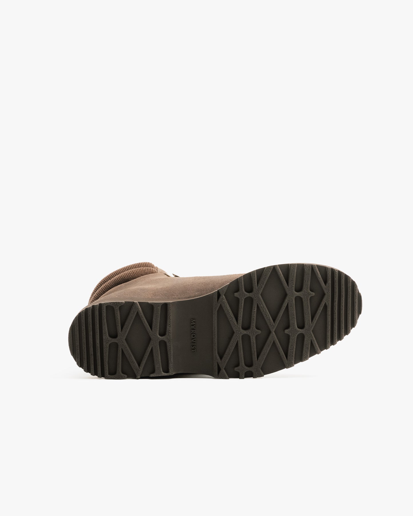 A close-up of the Duved II – Taupe Waxed Suede boot, detailing its rugged hiking sole and tread pattern.