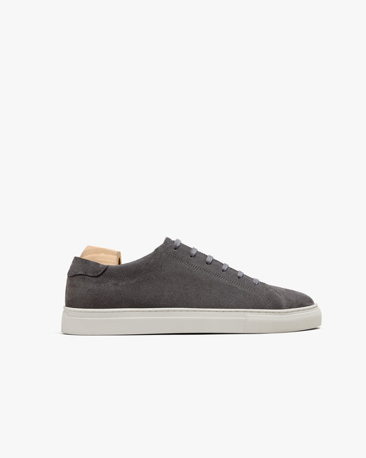 Oaxen II – Dark Grey Suede