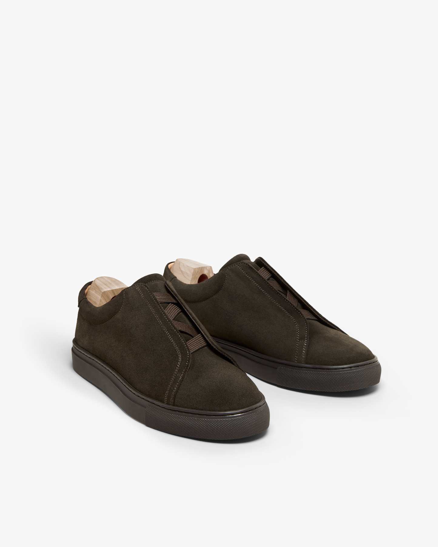 Alnö – Dark Brown Suede