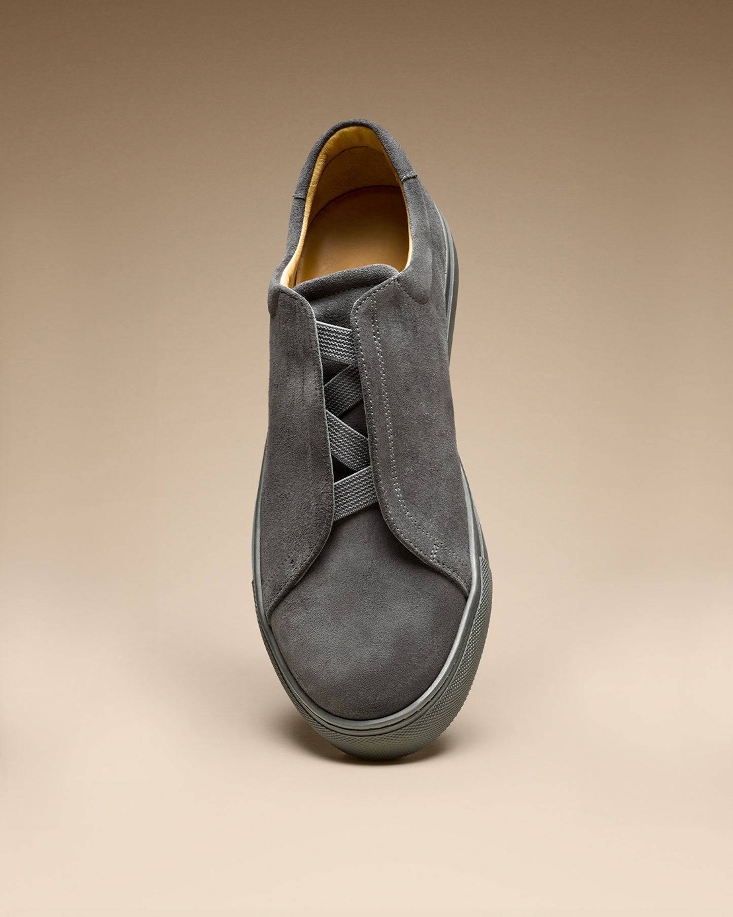 Alnö – Dark Grey Suede