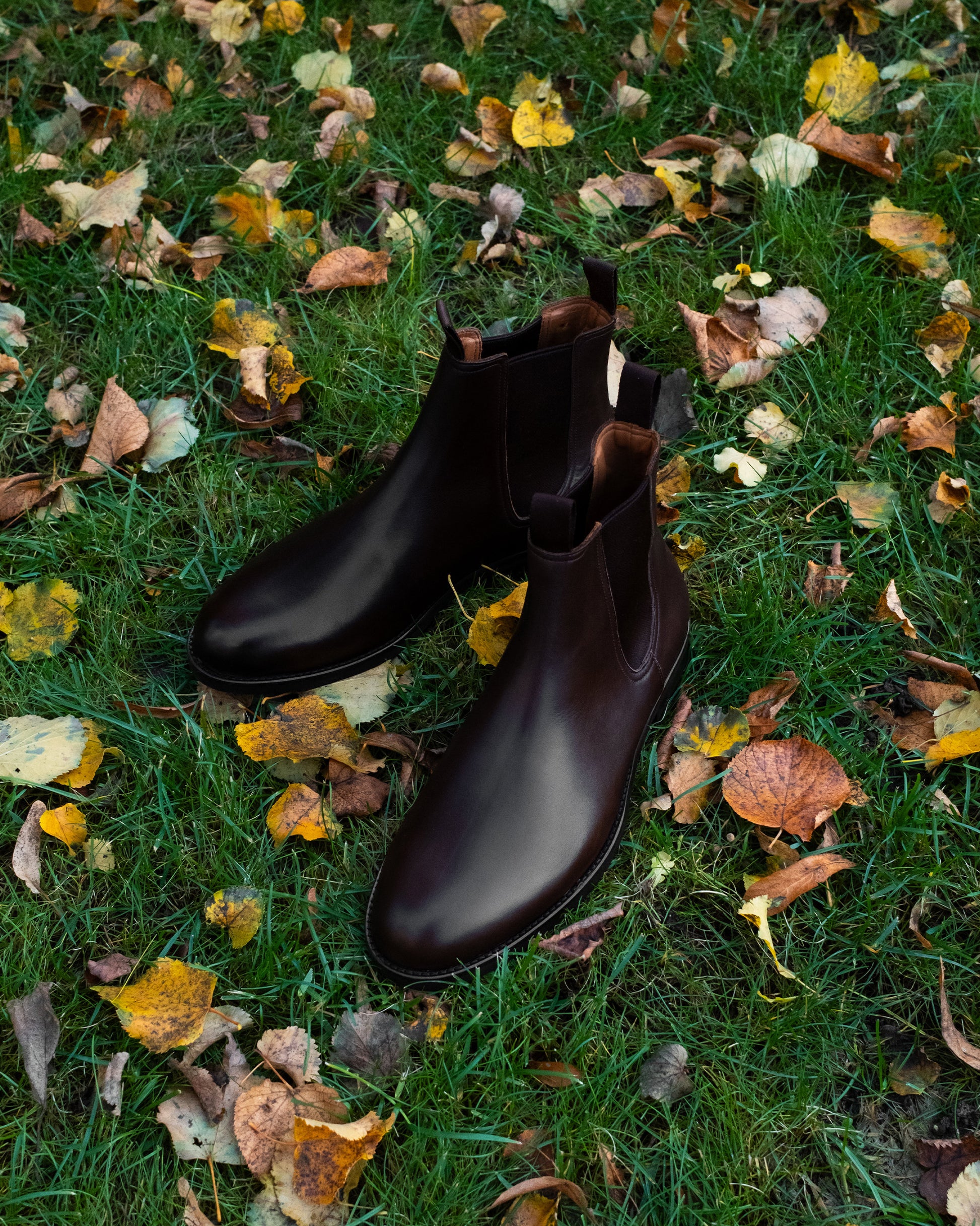 Dark Brown Brown Chelsea Shoes How To Wear Chelsea Boots For Men: All That You Need Dark Brown Brown Chelsea Shoes How To Wear Chelsea Boots For Men: All That You Need
