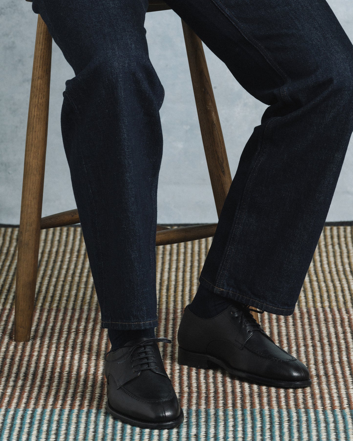 Norrmalm II – Black Hatch Grain